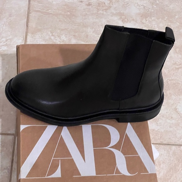 Zara Chelsea Boots - Picture 2 of 6